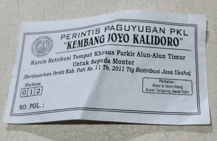 Karcis Parkir Alun – Alun Kembang Joyo Dipertayakan ??? Terlihat Mahal Tapi Kosong Tidak Ada Nilai