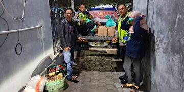 Polisi Razia Satu Rumah  “Matur Pak Kapolsek”