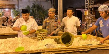 Kesan Menarik Kapolres Kudus dan Wakapolres !!! Khas Sunan Kudur Diburu Para Kuliner