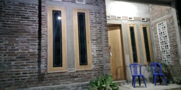Warga Terima Bantuan Bedah Rumah, Sosok Calon Presiden RI Turun Kampung