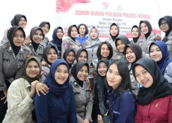 Polres Kendal Aksi Donor Darah di Momen HUT Polwan ke 75