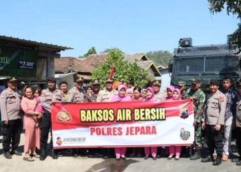 Bantuan Air Bersih, Polres Jepara Gelar Aksi Baksos Quick Wins Presisi