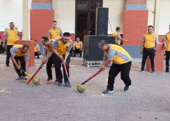 Ramaikan Lomba, Polres Kudus Terlihat Kompak