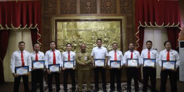 Brantas Korupsi, Kasatreskrim Polresta Pati Terima Piagam Penghargaan