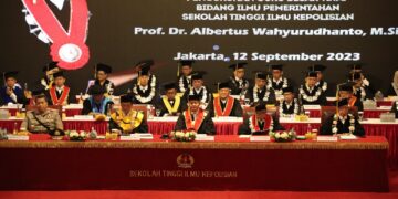 Prof. Dr. Albertus Wahyurudhanto,M.Si Dikukuhkan, STIK Lemdiklat Polri Tambah Guru Besar