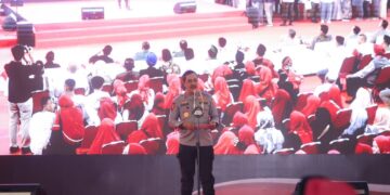 Bakti Sosial Polri Presisi Untuk Negeri, Wakapolri Bagikan 5000 Paket Sembako