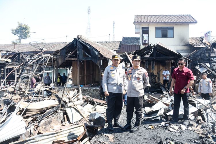 Cek Lokasi Kebakaran Pasar Slogohimo, Kapolda Jateng Bentuk Tim Ungkap Penyebab Kebakaran