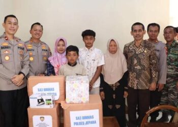 RTLH Bagi Warga Kurang Mampu, Kapolres Jepara Pilih Rumah Warsiah Direnovasi