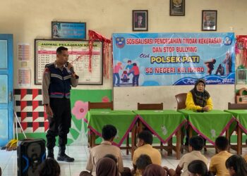 Cegah Bullying, Bhabinkamtibmas Polsek Pati Gelar Sosialisasi di SDN Kalidoro