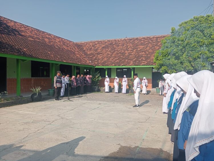 Bripka Moh Safii Berikan Edukasi Cegah Bullying