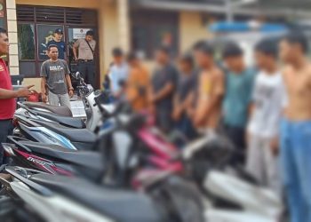 Aksi Tawuran Bawa Sajam, Kapolsek Sukolilo Amankan Genk Wes Boy cs Genk Warkos