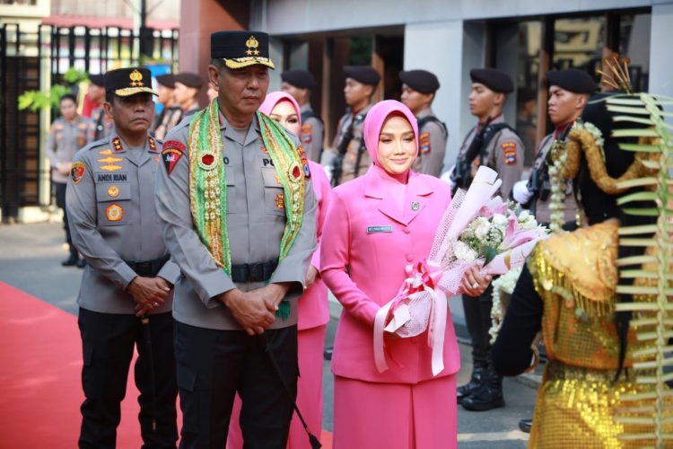 Pejabat Baru Kapolda Kalsel Adalah Irjen Pol Winarto, S.H,M.H