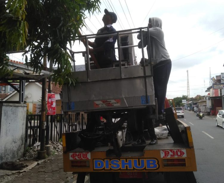 Lampu Lalu Lintas Terganggu, Dishub Pati sebut Hanya 1 Unit Kendaraan Operasional Perbaikan