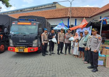 Banjir Melanda, Korps Brimob Polri Salurkan Bantuan ke Warga