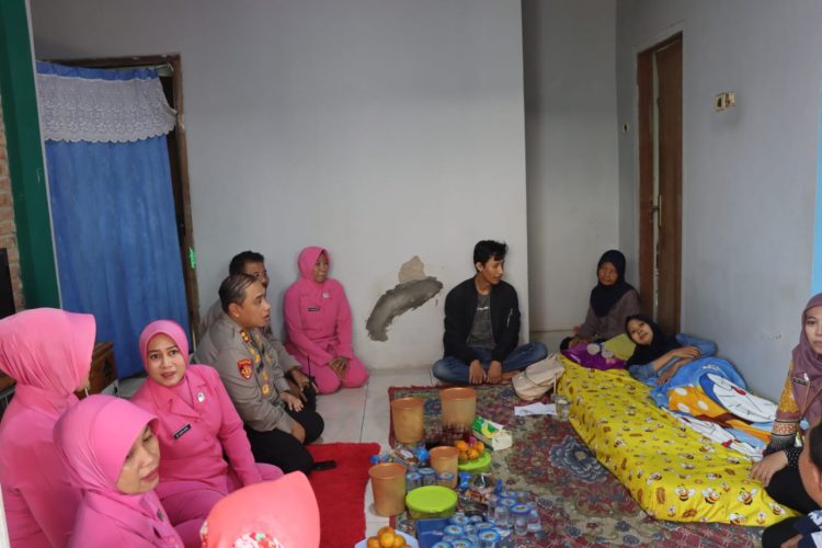 Personil TPS dan Ketua KPPS Didatangi Kapolres Kudus, Kenapa Ya ???