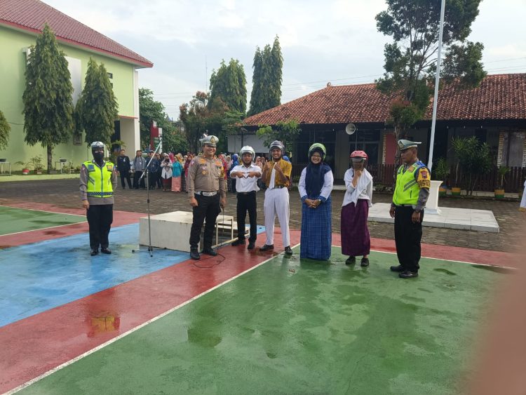 Hari ke Lima, AKP I Putu Asti Berikan Himbuan dan Edukasi di SMA/SMK