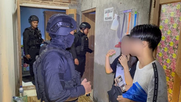 Ngamar di Rumah Kos, Sejumlah Pasangan Kena Razia