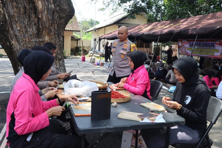 Dampak Banjir, Polresta Pati Siapkan Dapur Umum