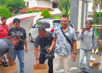 Persiapan Berbuka Puasa, FWP Bagikan 200 Nasi Kotak dan Takjil