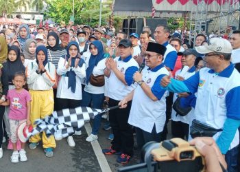 Hari Buruh Internasional !! Polres Kudus Gelar Jalan Sehat Bersama