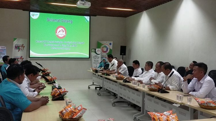 Kunjung ke Pabrik Kelinci !! Kini Sudaryono Apresiasi Partai Gerindra Pati Berhasil Raih Enam Kursi di DPRD