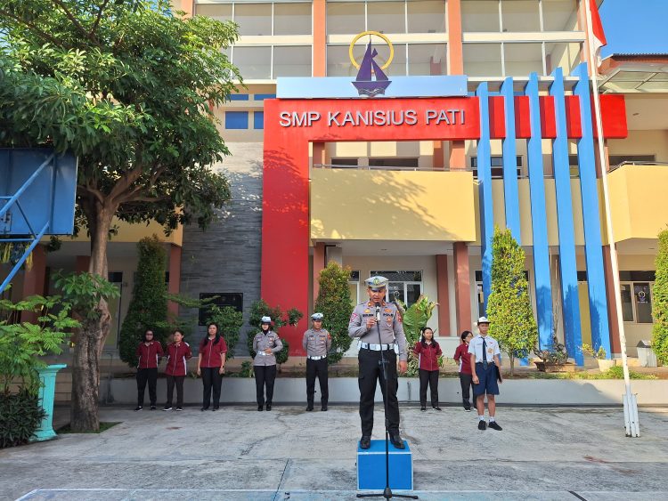 Satlantas Polresta Pati Berikan Edukasi ke Para Pelajar Tingkat SMP dan SMA