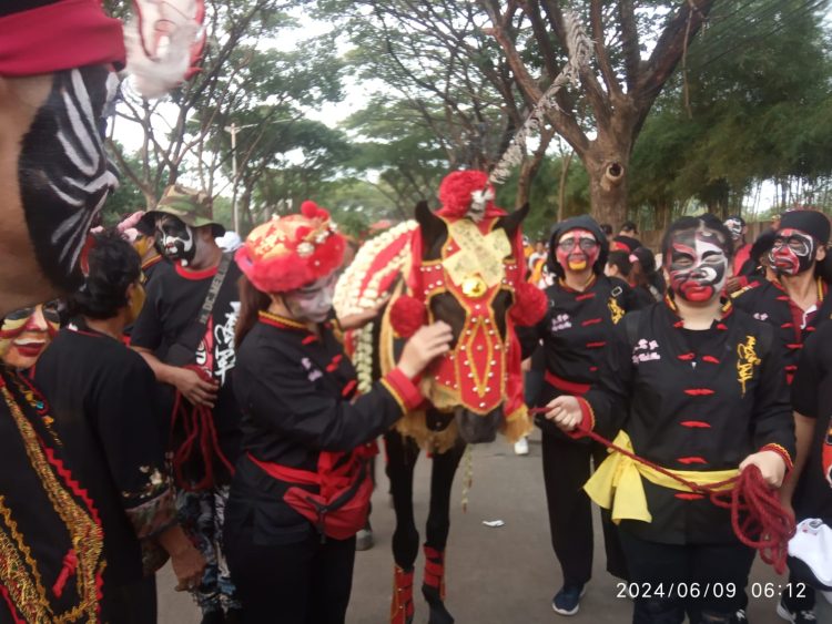 Kirab Dewa Obat Poo Seng Tay Tee, Berikut Pengawalnya