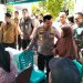 Gedung PGRI Sukolilo Rame !! Ternyata Kapolda Jateng Berikan Bantuan Sembako ke Masyarakat