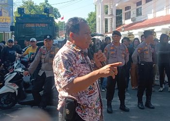 Indikasi Dugaan Terima Suap Tempat Karoeke !! Riyoso Berkata Tidak Benar