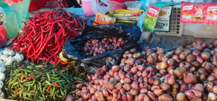 Fluktuasi Harga Sembako dan Sayuran di Pati