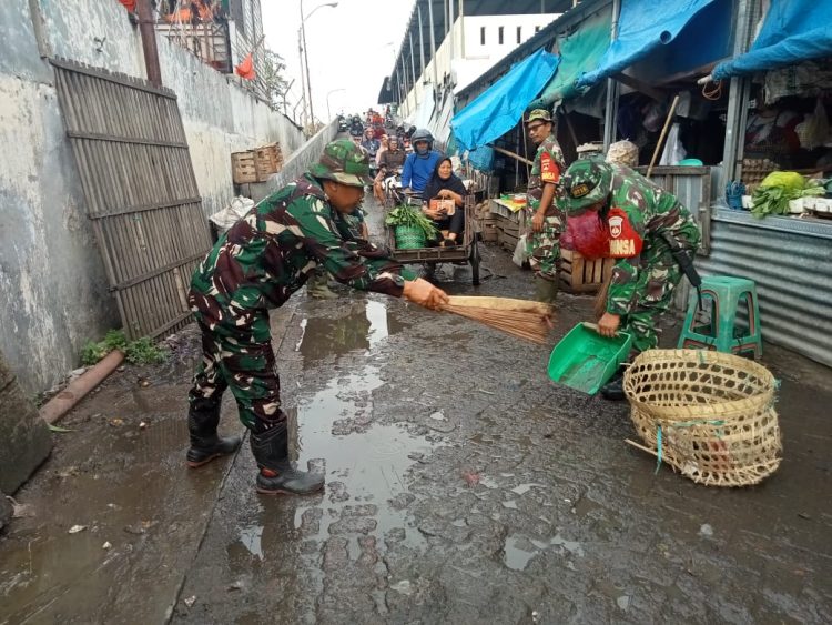 Momentum Perkuat Kebersamaan TNI dan Rakyat