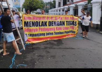 Warga Menolak Keras Keberadaan PKL di Wilayah Alun – Alun Pati