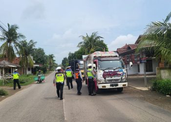 Razia Gabungan di Pati, Puluhan Truk Galian C Ditertibkan