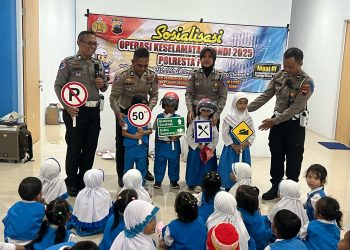 Membangun Kepercayaan Publik, Polisi Tanamkan Nilai – Nilai Positif ke Anak Usia Dini