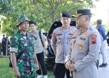Semarak Ramadan, Polres Rembang Berbagi Takjil Gratis ke Pengguna Jalan