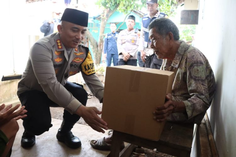Peduli Sesama, Kapolresta Pati : Ramadan Jadi Lebih Bermakna