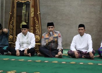 Polres Kudus dan MUI Pererat Silaturahmi Lewat Tarawih Bersama