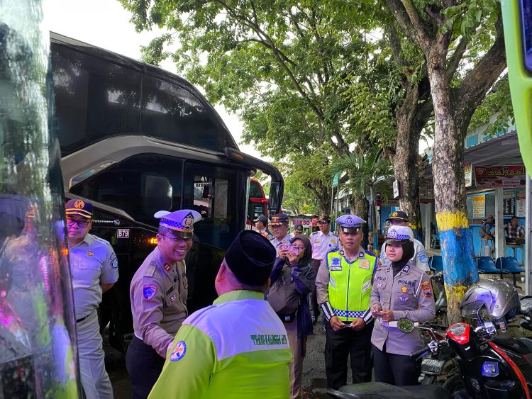 Dukung “Ramp Check”, AKP Riki Fahmi Menekan Risiko Kecelakaan