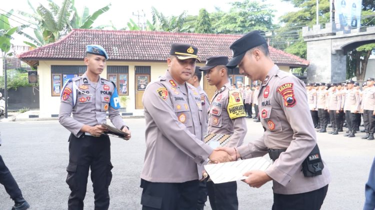 Polres Rembang Teguhkan Komitmen Melayani Lewat Penghargaan