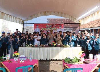 Harapan Baru Lahir, 1500 Bibit Pohon Mangrove di Tanam