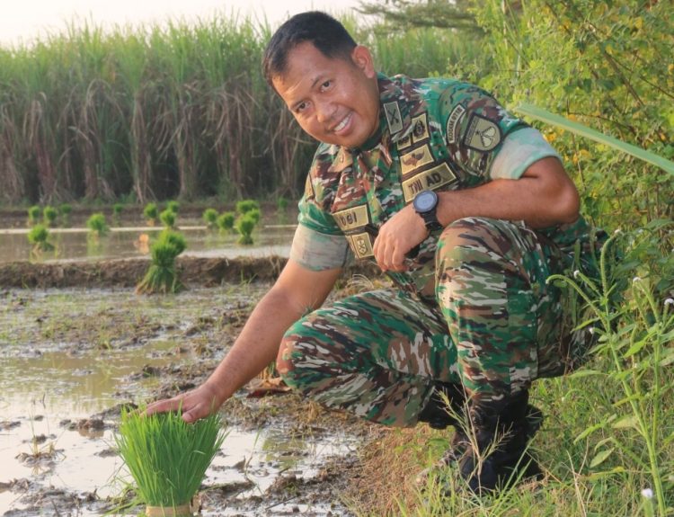 Sukoharjo Jadi Pionir Penerapan Mikroba Hayati