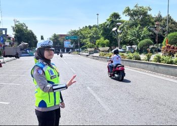 Polwan Pati Jadi Garda Depan Operasi Patuh Candi 2025