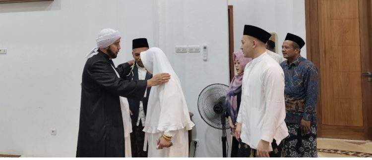 Karaban Bersholawat, H. Suwito : Jamaah Tumpah Ruah