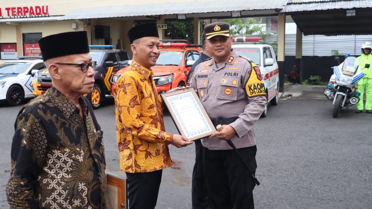 Empat Tokoh Terima Penghargaan, Kapolres Rembang : Momen Bela Negara