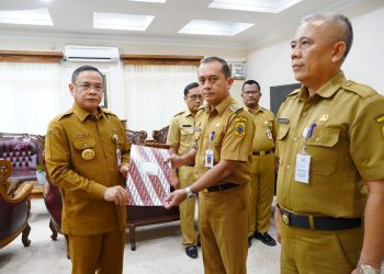 Febes Mulyono dan Tony Romas Resmi Jabat Kepala BPKAD dan Kadishub Pati