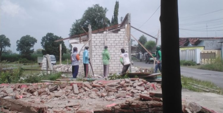 Pembongkaran Ruko Tambaharjo Jadi Tonggak Awal Pembangunan Ekonomi Desa