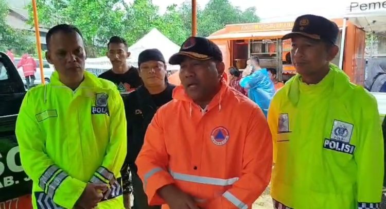 Akses Desa Terputus, BPBD dan Polri Siapkan Relokasi Sementara Bagi Warga