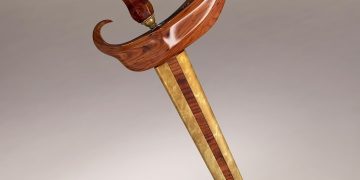 Dari Benda Mistis ke Warisan Budaya Dunia