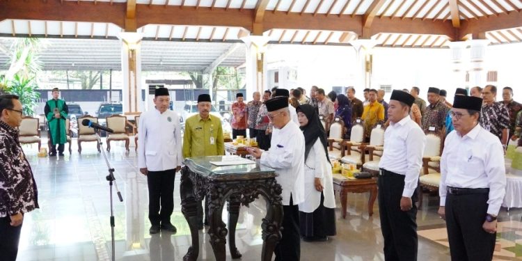 Hadapi Banjir dan Kemiskinan, Plt Bupati Ingatkan Baznas