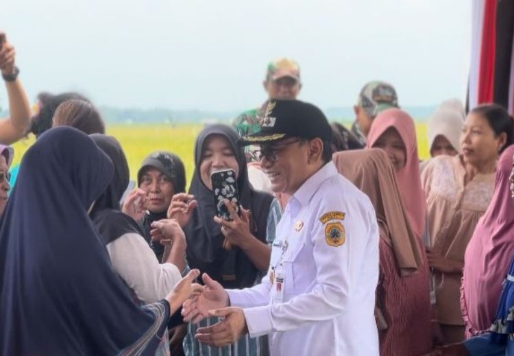 Diserbu Warga! Pasar Murah TMMD Pati Bikin Sembako Ludes